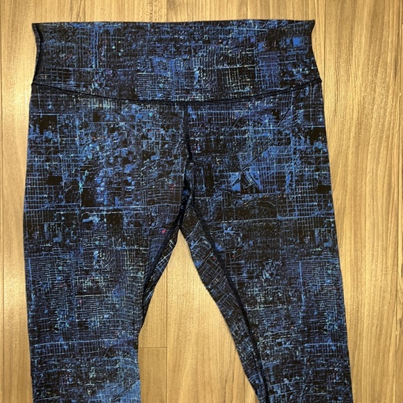 lululemon athletica Blue Patterned Leggings - Picture 2 of 5